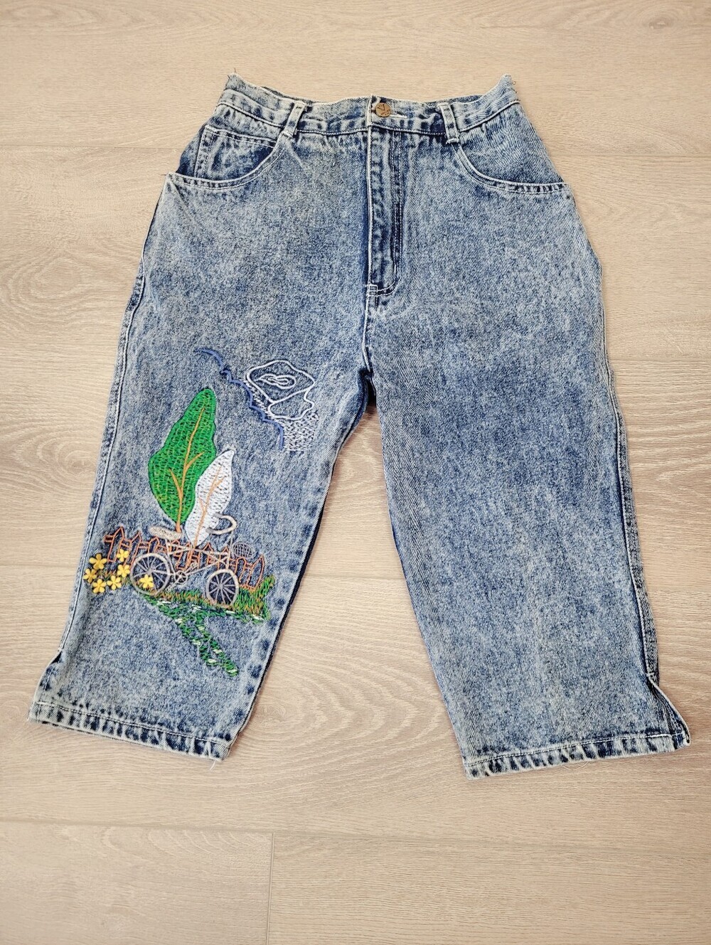 Vintage 90s Blue Denim Embroidery Pattern Jean Cropped Size: 24